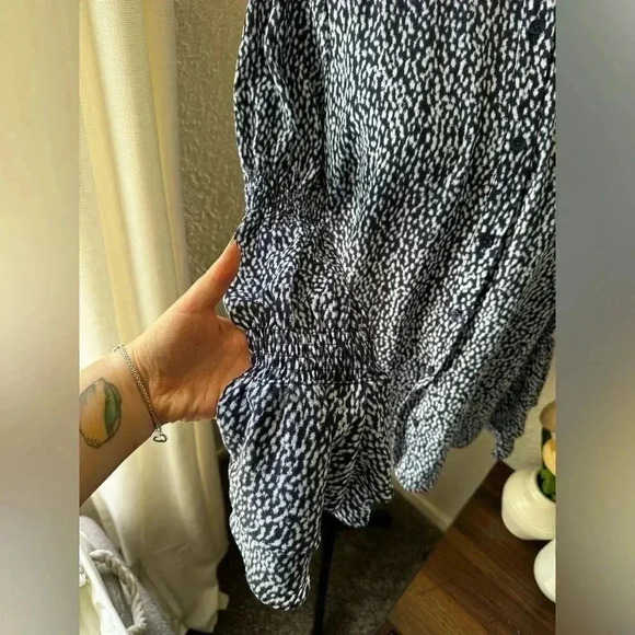 Michael Kors Mini Ikat-Print Crepe Blouse - Picture 7 of 8